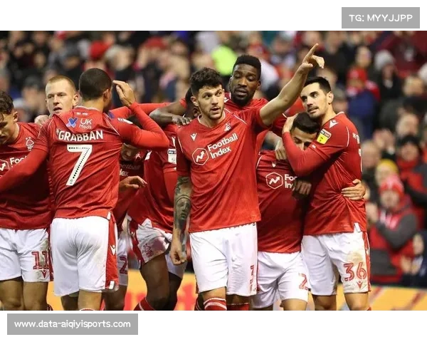 埃弗顿客场2-0完胜诺丁汉森林,加纳与巴里分别建功 埃弗顿客场2-0完胜诺丁汉森林,加纳与巴里分别建功